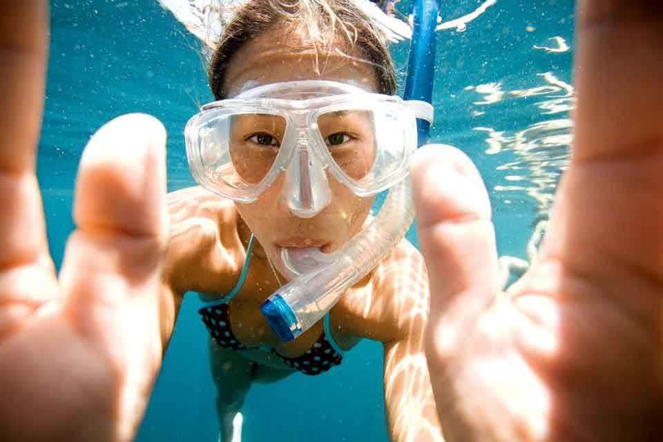 snorkeling-shallow-reefs-diving-holidays-amed-best-place-to-try-bali-diversity