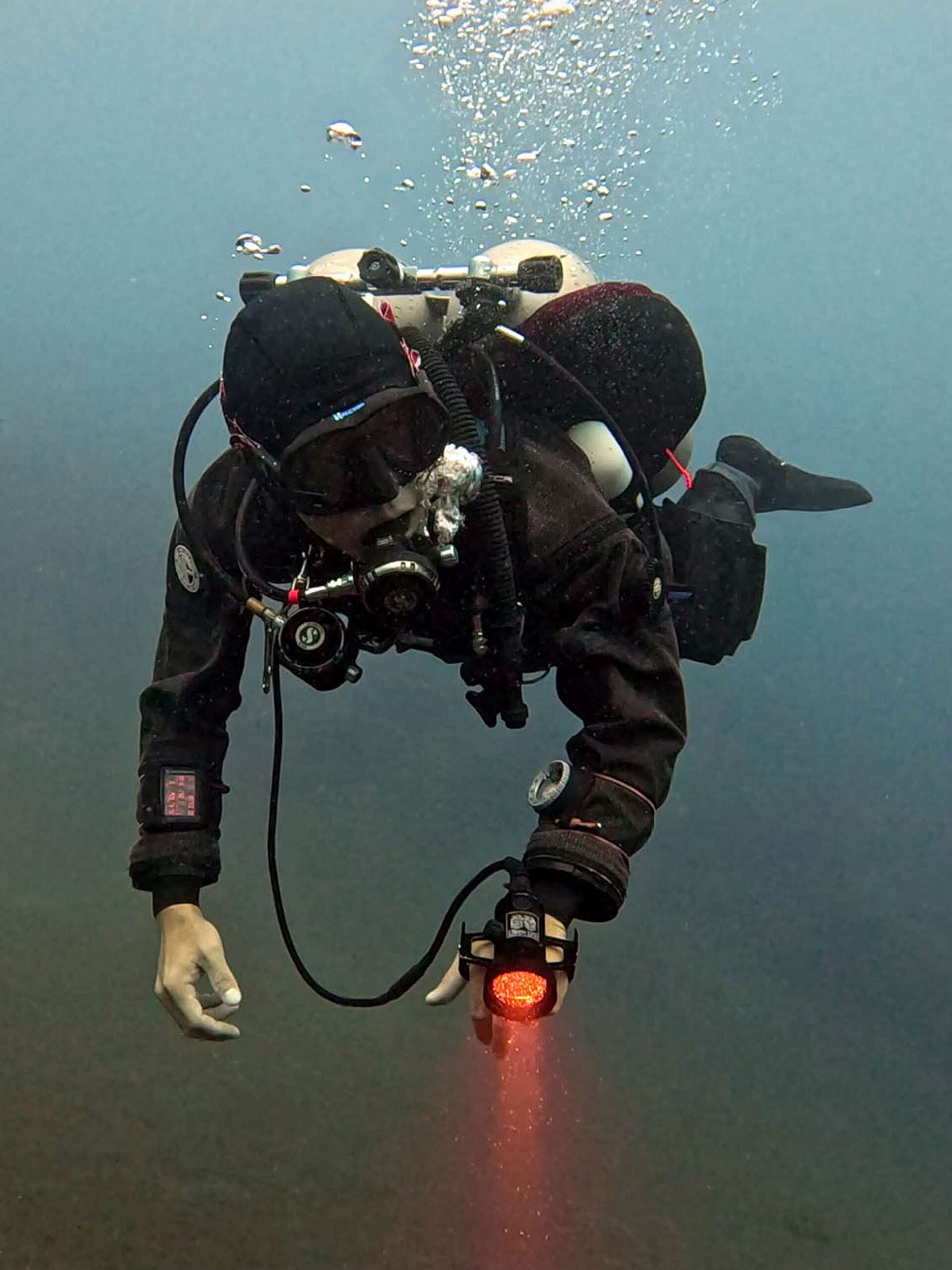 17659580876281310319393